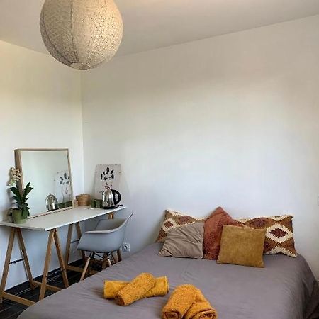 Charmante Chambre Dans Une Maison De Campagne Saint-Étienne-de-Fontbellon Extérieur photo